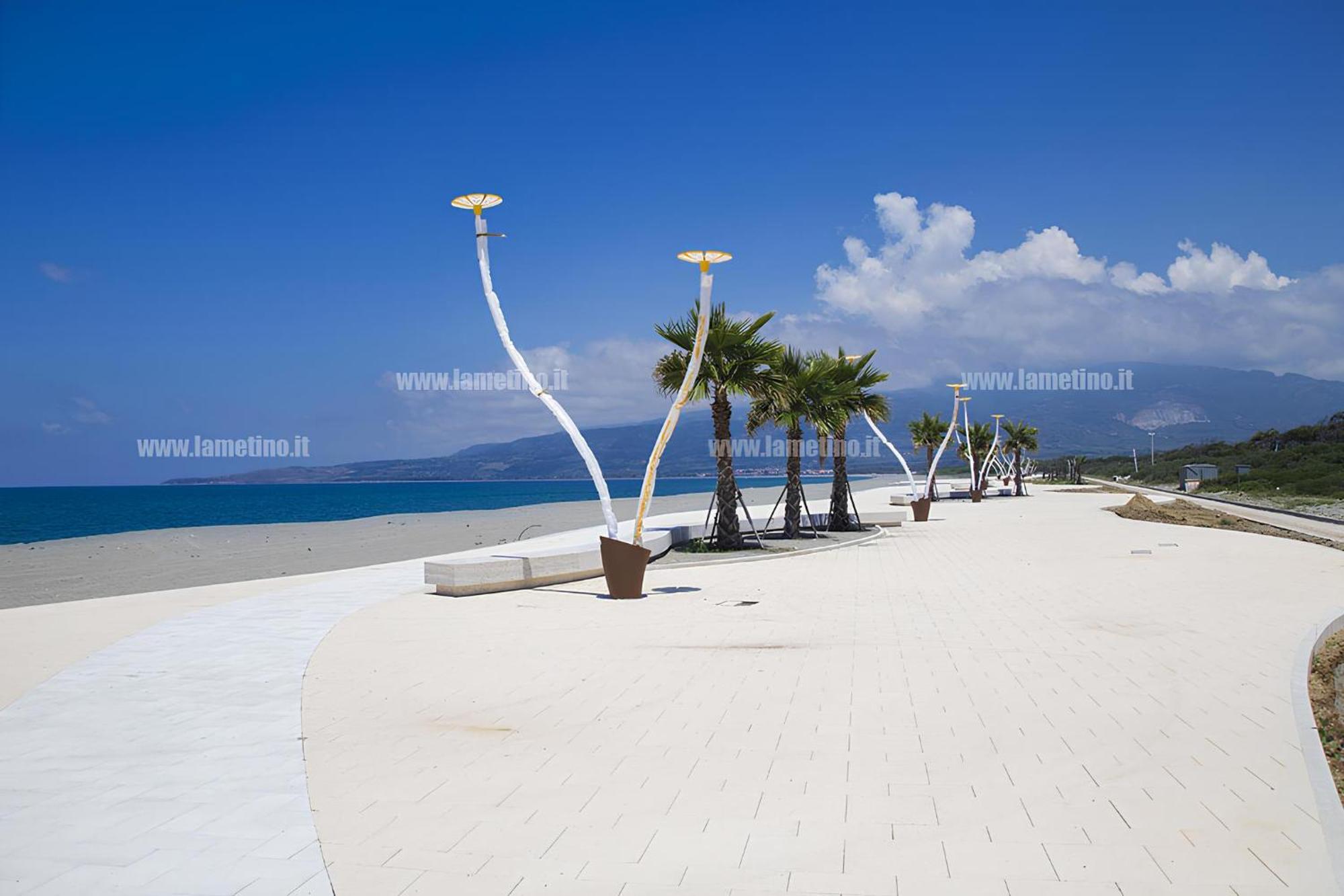 Modern Apt Reventino - Le Lincelle, Lamezia SantʼEufemia Lamezia Exteriér fotografie